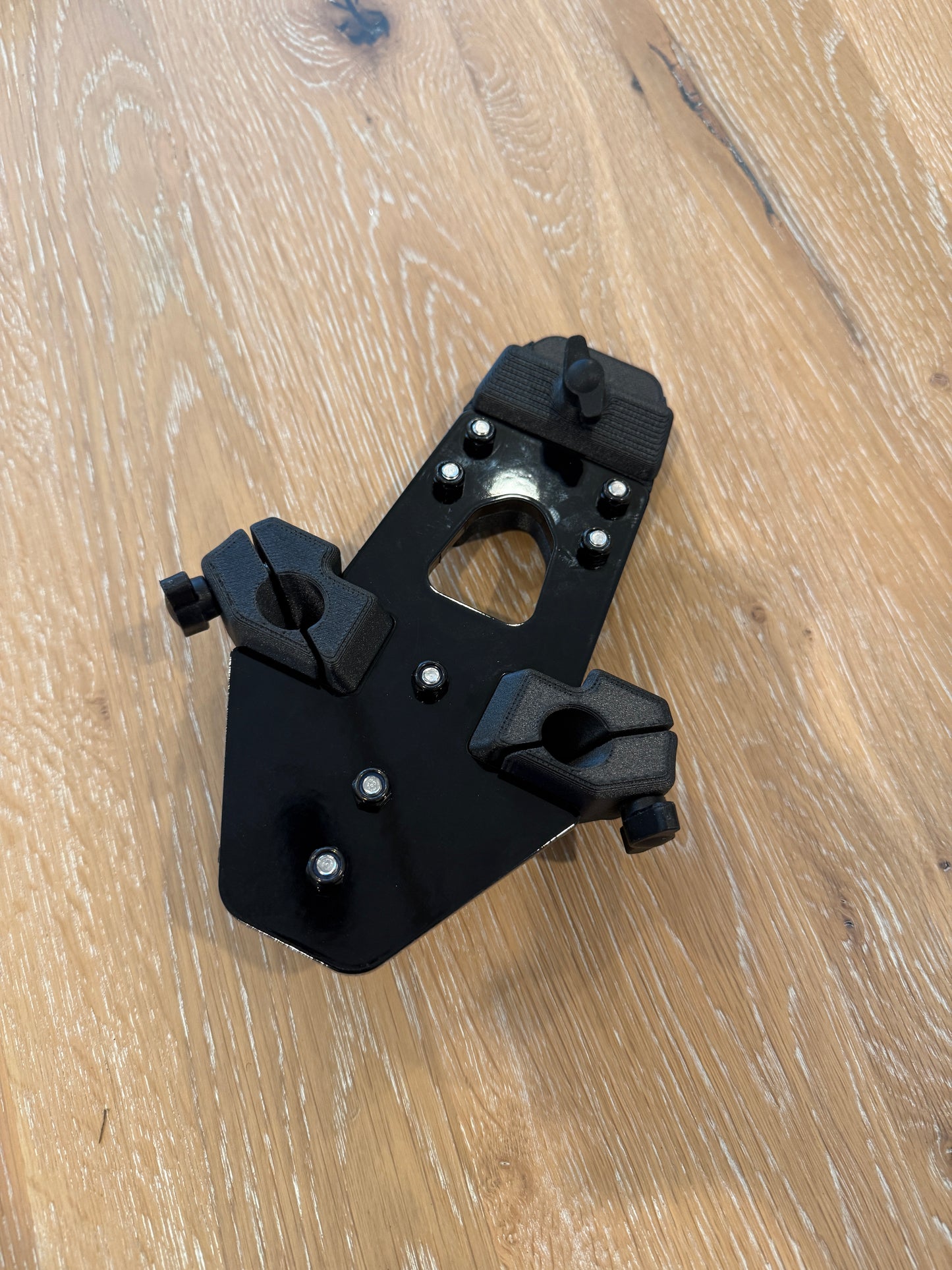 Cirrus SR22 Starlink Mount V2